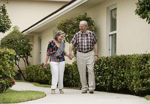 Find new friends at senior living in Tamarac