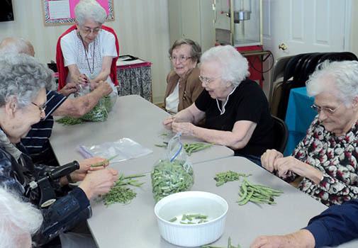 Find new friends at senior living in Jasper
