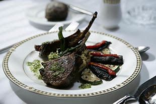 Wonderful meals at nearby dining venues