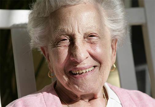 Find new friends at senior living in Gainesville