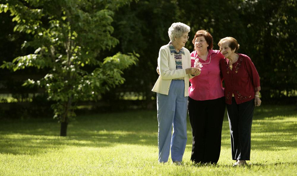 Create memories with loved ones and friends at our senior living facility in Gainesville