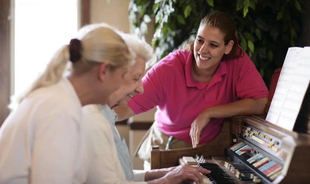 Our Sterling Heights senior living facility has fun activities for you to enjoy