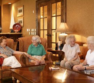 Senior living gathering in Lady Lake