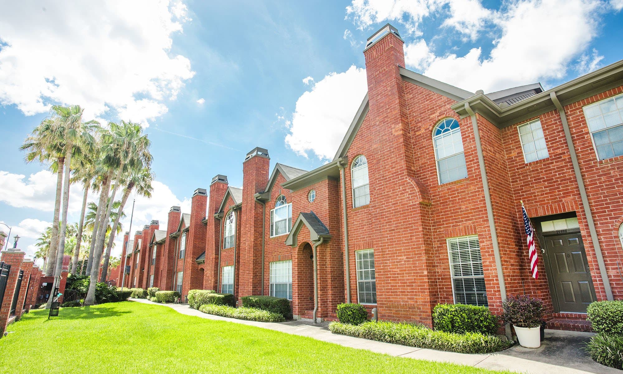 Plaza Townhomes At The Medical Center In Houston Tx