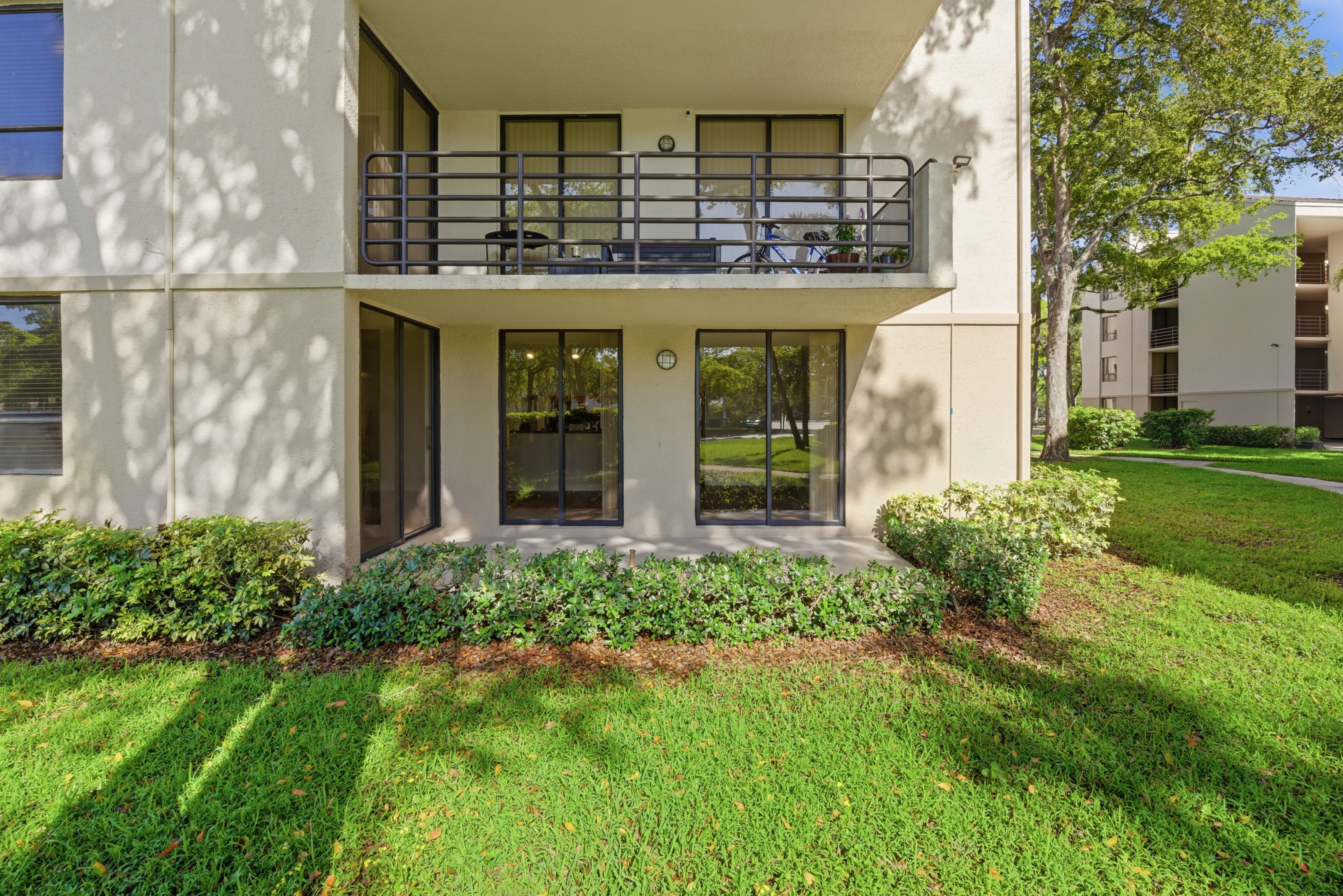 New Barn Apartments in Miami Lakes, Florida