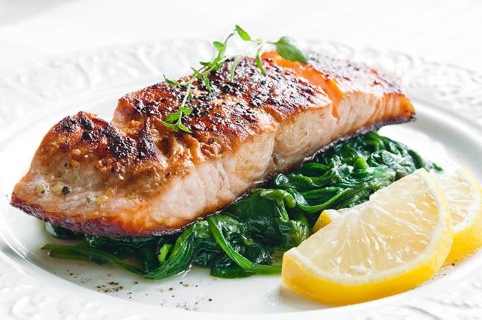 Group meals at Emerald Gardens in Woodburn, OR