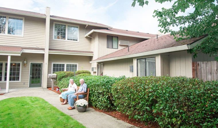 Our community at Farmington Square Beaverton