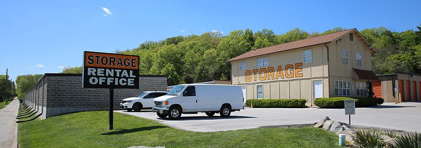 Easy to find self storage in Fenton, MO