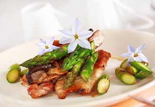 Food and nutrition offerings at Richmond senior living.
