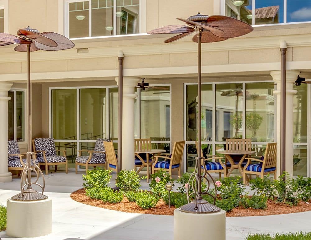 assisted-living-and-memory-care-in-naples-florida