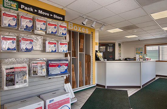 Facility Features offered at Metro Self Storage