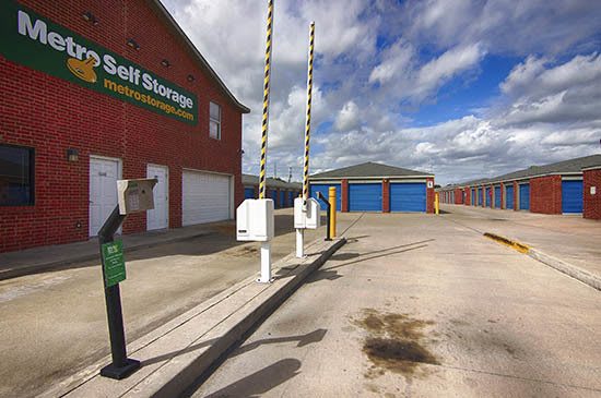 Facility Features offered at Metro Self Storage