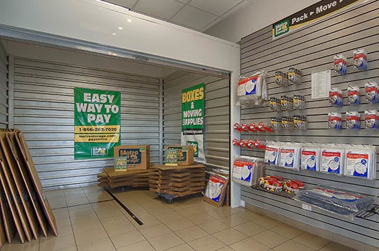 Facility Features offered at Metro Self Storage