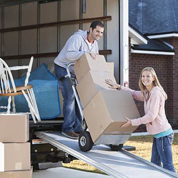 Simplify your move with a moving truck