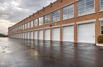 Metro Self Storage offers convenient storage solutions in Lake Bluff