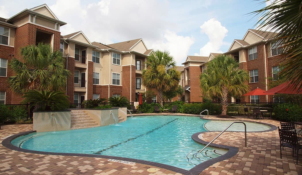 Swimming pool at Madison on the Meadow