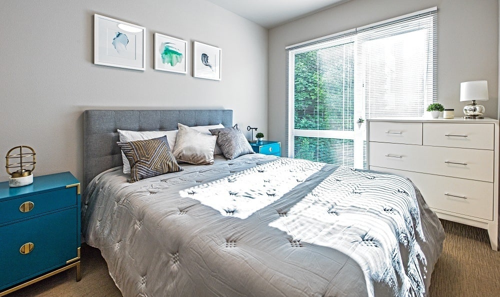 Cozy bedroom at The Meyden ni Bellevue, Washington