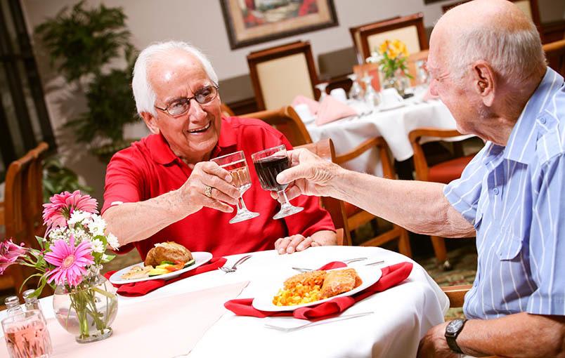 Senior friends enjoying life at Magnolia Glen