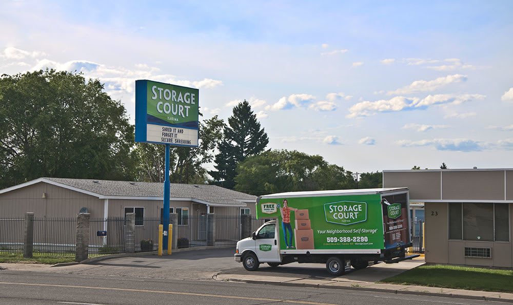 Free rental truck at self storage in Yakima