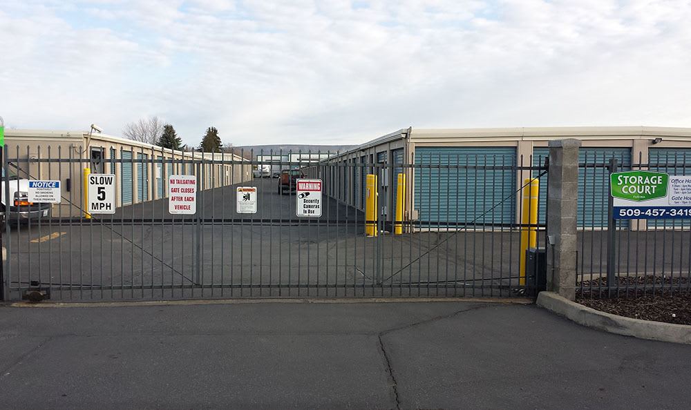 Gated entry at self storage in Yakima