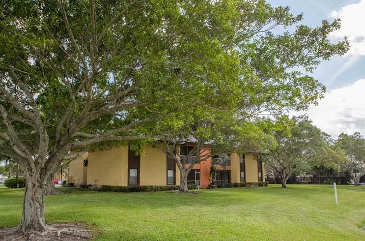 Our apartments in Boynton Beach are conveniently located