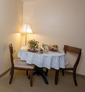 Lifestyle at senior living in Chelmsford, MA