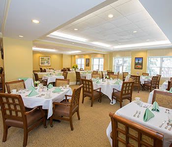 Chestnut Park at Cleveland Circle offers many wonderful amenities