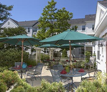 Amenities at senior living in Greystone Farm at Salem, NH