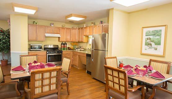 Alzheimer and dementia care at Benchmark Senior Living at Nashua Crossings