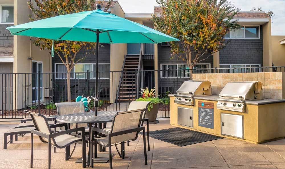 Community courtyard at Apartments in San Diego