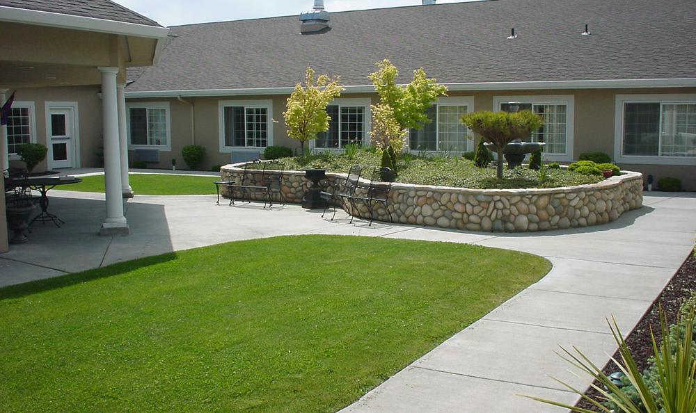 Photos of Callaway Gardens Alzheimer's Special Care Center in Kennewick