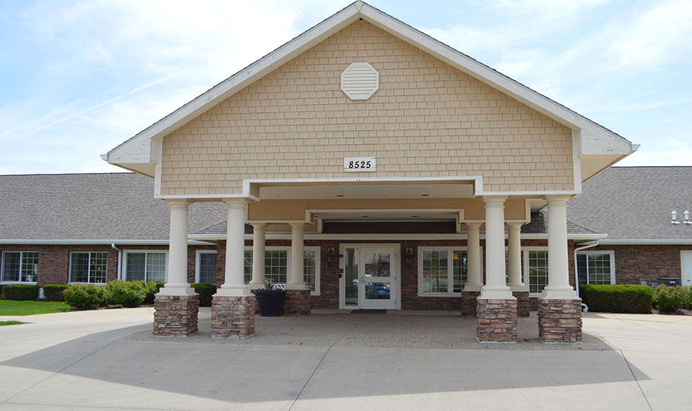 Photos of Glen Oaks Alzheimer's Special Care Center in Urbandale, Iowa