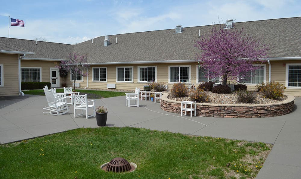 Photos of Glen Oaks Alzheimer's Special Care Center in Urbandale, Iowa