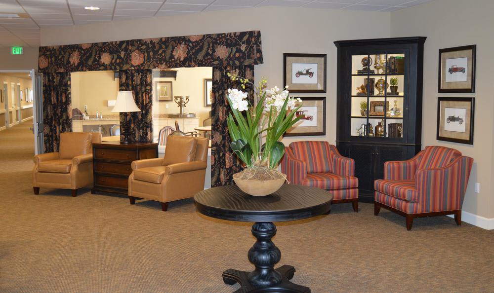 Photos of Colonial Gardens Alzheimer's Special Care Center in West