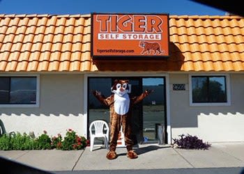 About the self storage facility in Newport