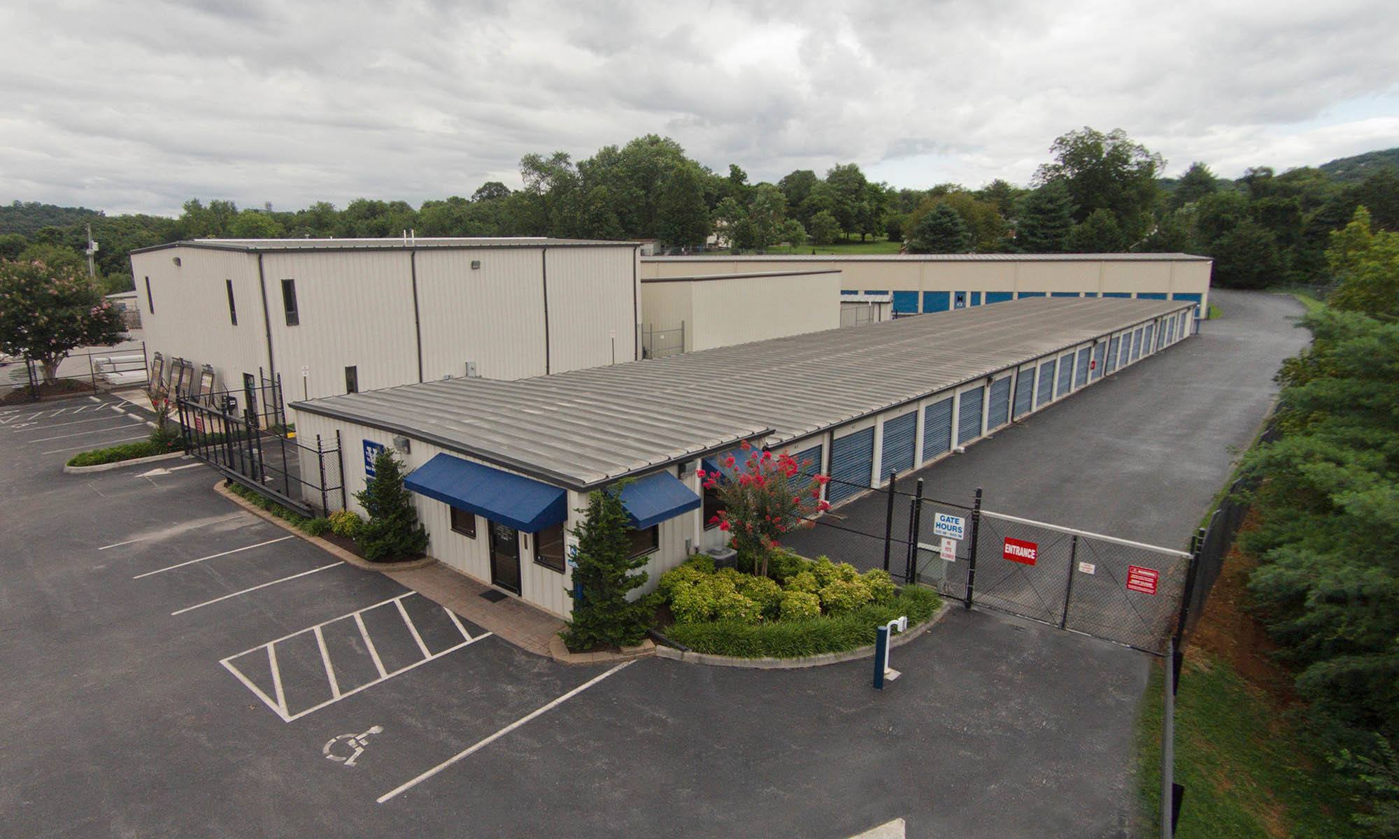 Self storage in Roanoke