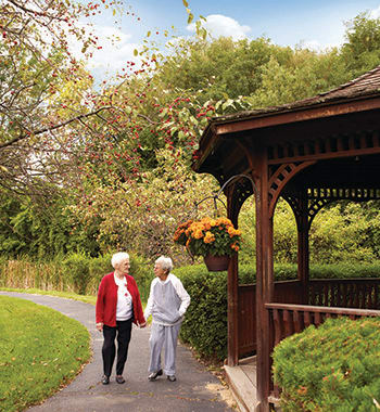 Property Amenities at senior living in Roseville, Michigan