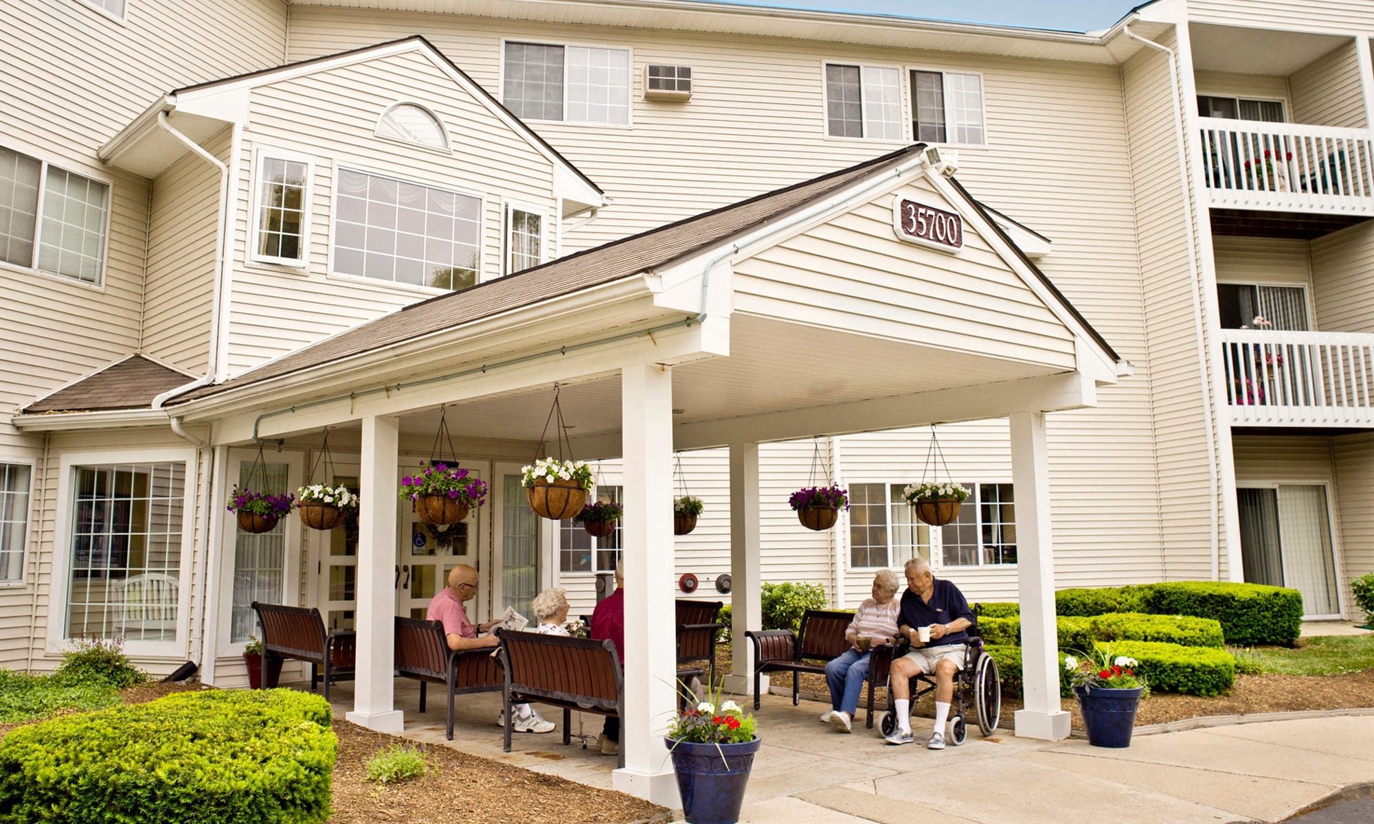 Senior living in Westland, MI
