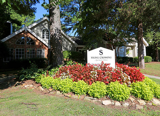 Beautiful front sign at Stone Crossing in Huntsville