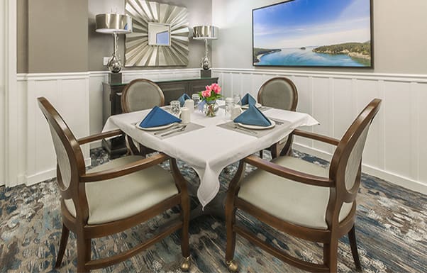 Dining at our senior living community in Oak Harbor, Washington, is a pleasure.