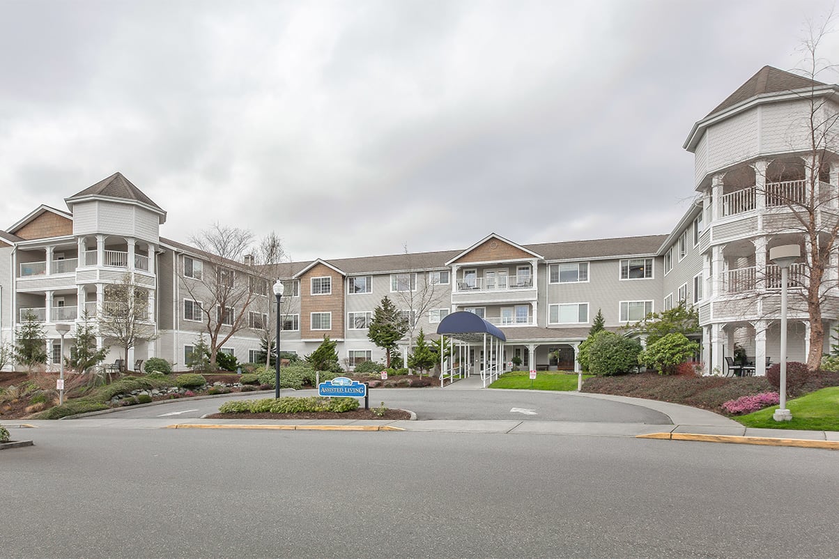 exterior view of Regency on Whidbey in Oak Harbor, Washington