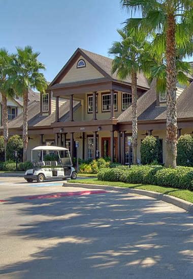 Enjoy life at Marquis on Briar Forest.