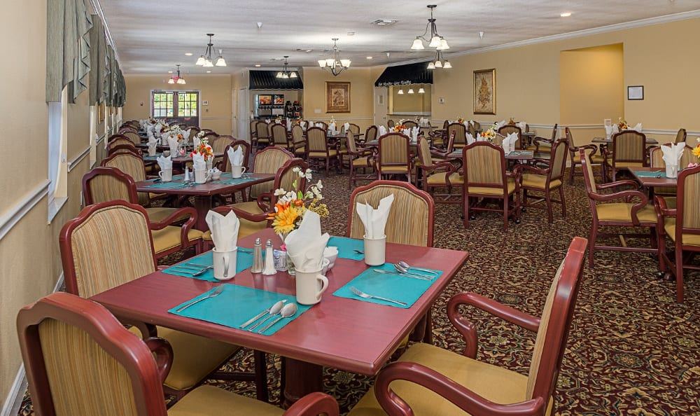 Dining hall at Grand Villa of Pinellas Park in Florida