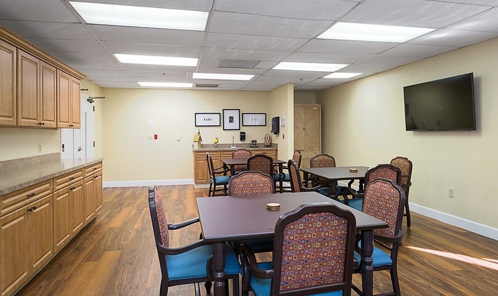Dining area at Grand Villa of Dunedin in Florida