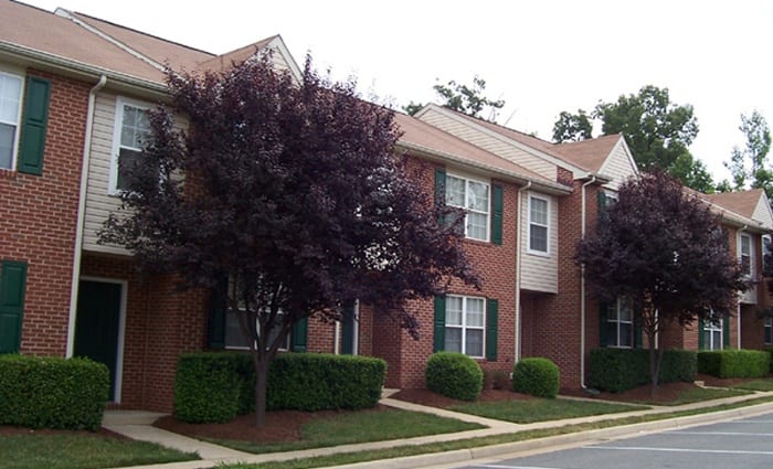 An exterior shot of the apartments for rent at Park Ridge