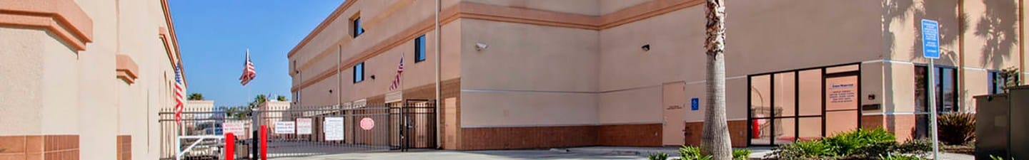 San Diego Self Storage is home of the 1st Year Price Guarantee.