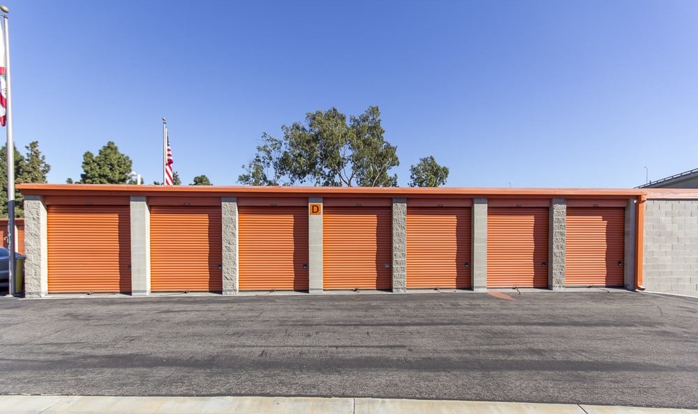 Photos Of West L A Ministorage In Culver City California Garage Units At West L A Ministorage