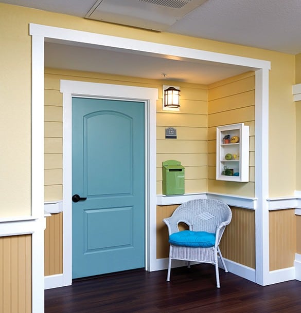 Specialized memory care dining at senior living community in Ellisville, MO