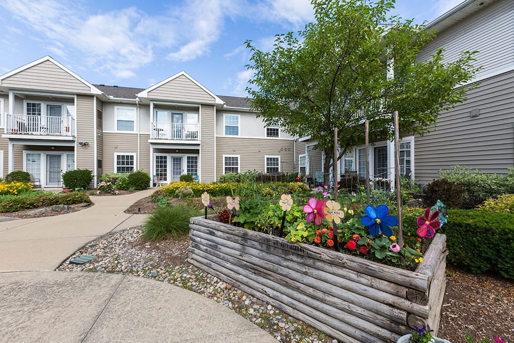 Careers at Pine Ridge of Garfield Senior Living in Clinton Township, MI
