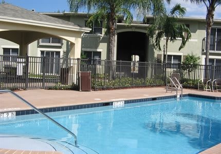 Emerald Dunes Apartments in Miami Gardens offers a wide variety of amenities